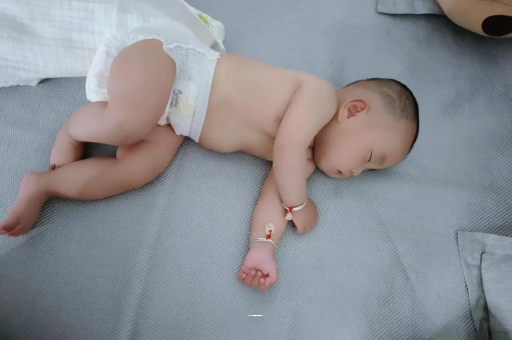 格尔木1岁宝宝可以吃盐吗